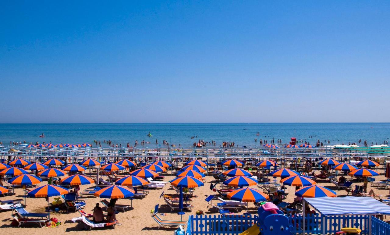 Hotel Maris Stella Riccione Dış mekan fotoğraf