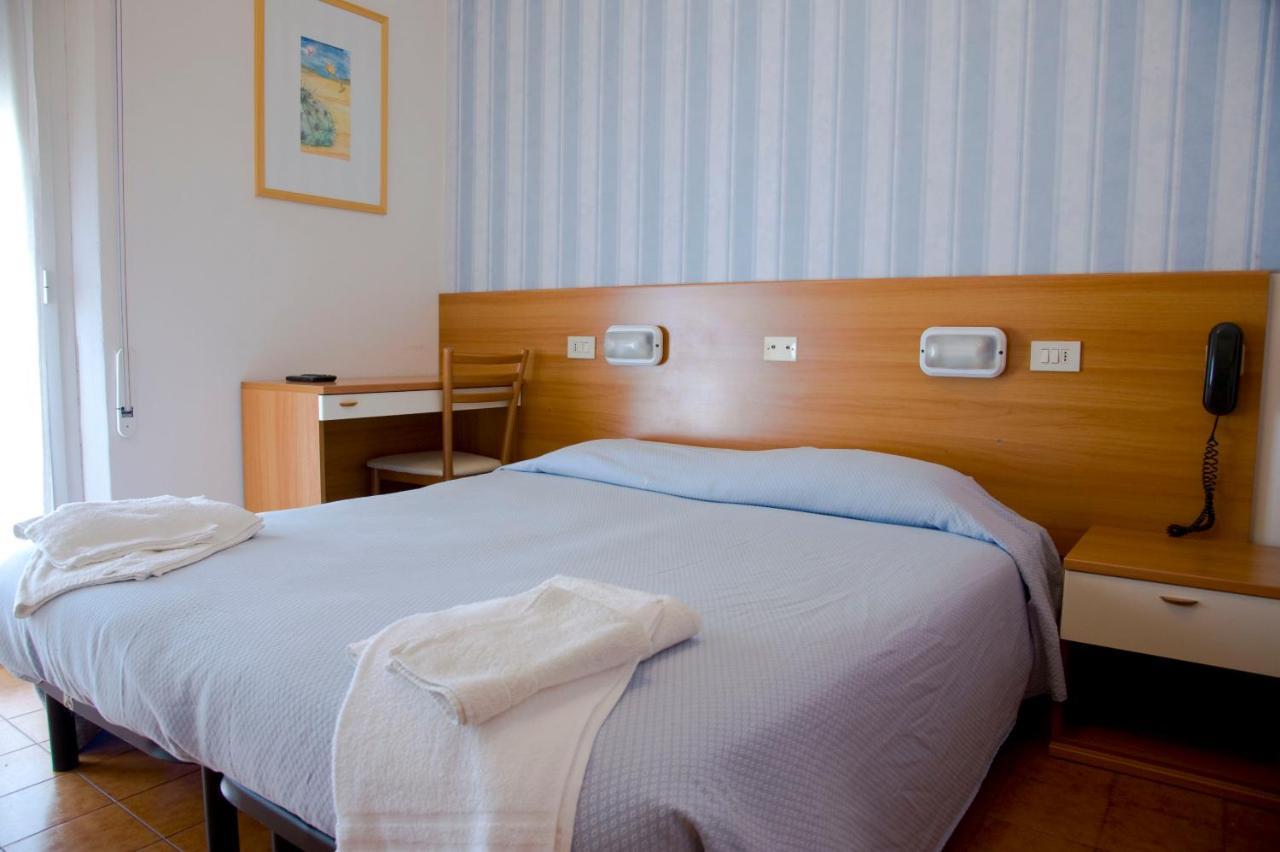 Hotel Maris Stella Riccione Dış mekan fotoğraf