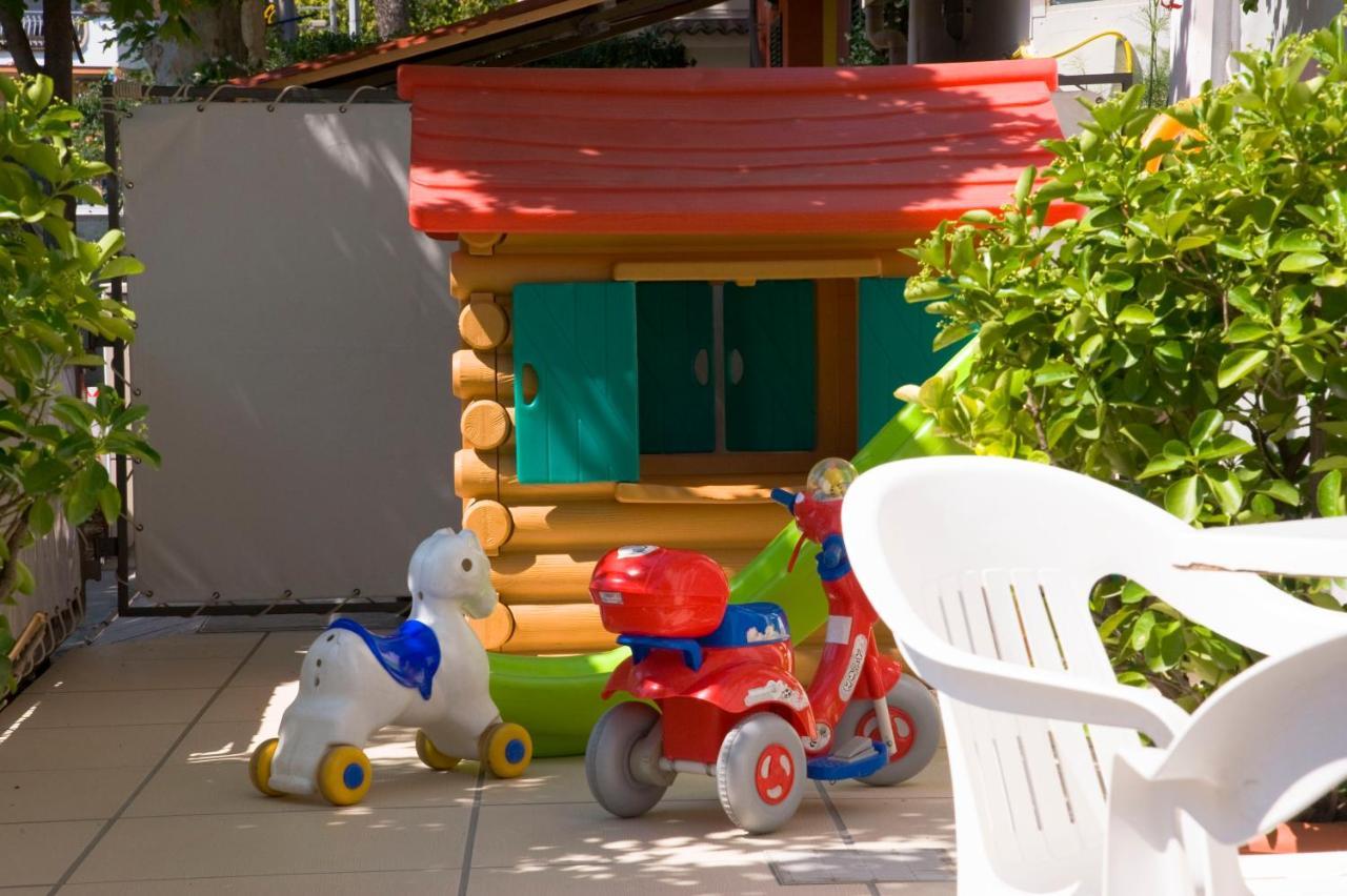 Hotel Maris Stella Riccione Dış mekan fotoğraf