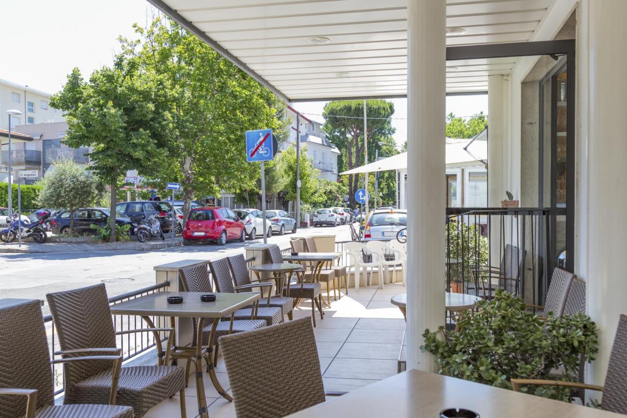 Hotel Maris Stella Riccione Dış mekan fotoğraf