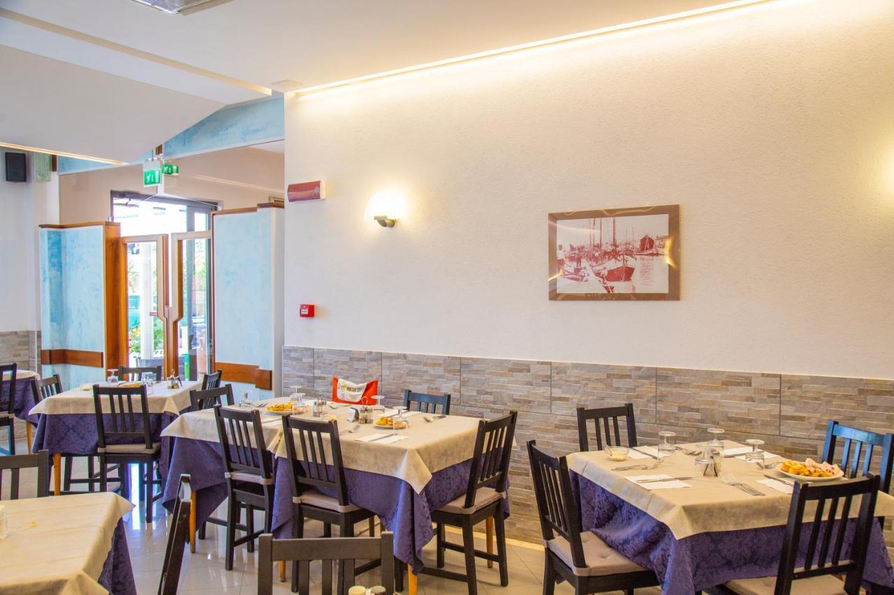 Hotel Maris Stella Riccione Dış mekan fotoğraf