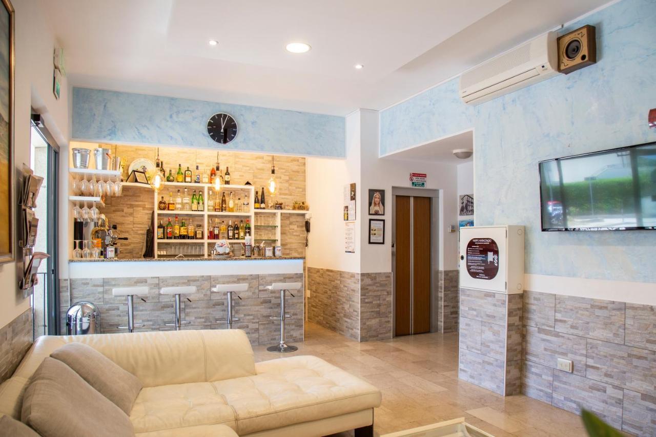 Hotel Maris Stella Riccione Dış mekan fotoğraf