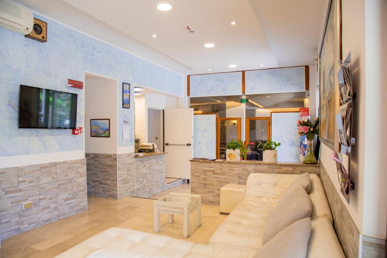 Hotel Maris Stella Riccione Dış mekan fotoğraf