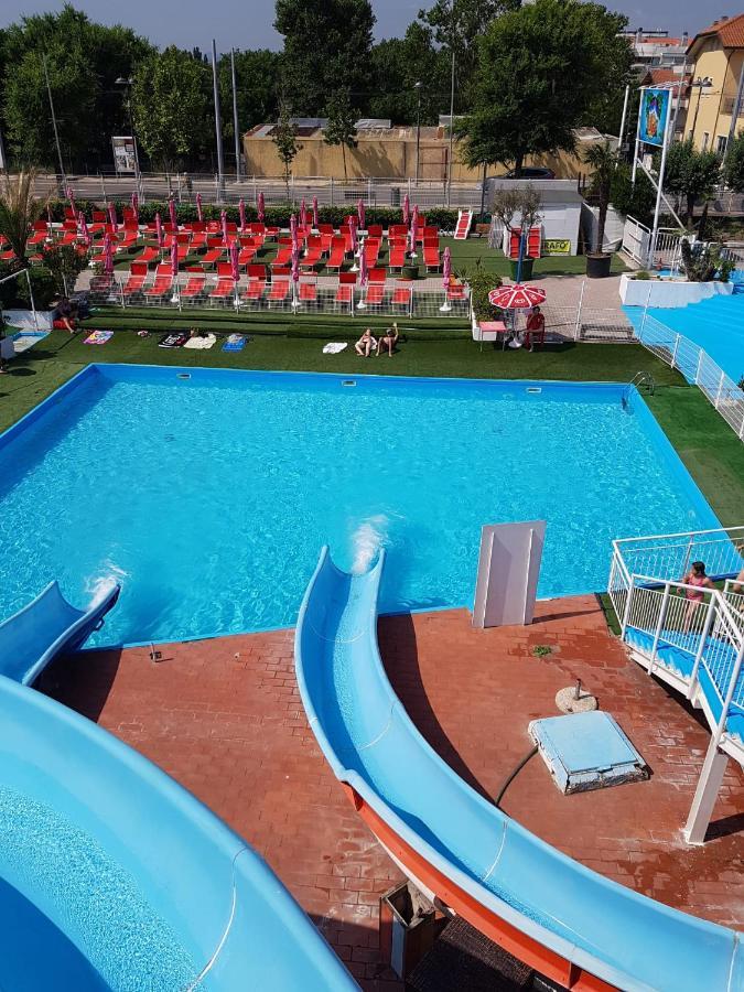 Hotel Maris Stella Riccione Dış mekan fotoğraf